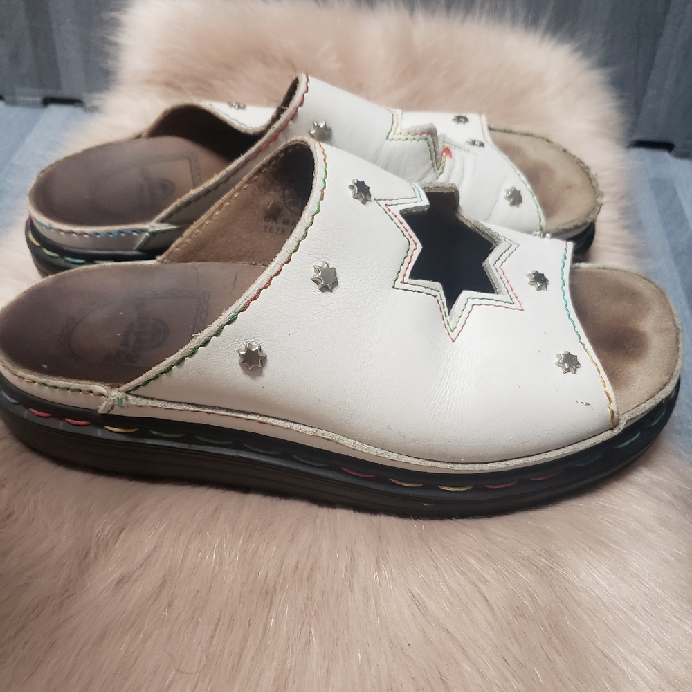 STAR CUTOUT DOC MARTENS SLIDE SANDALS